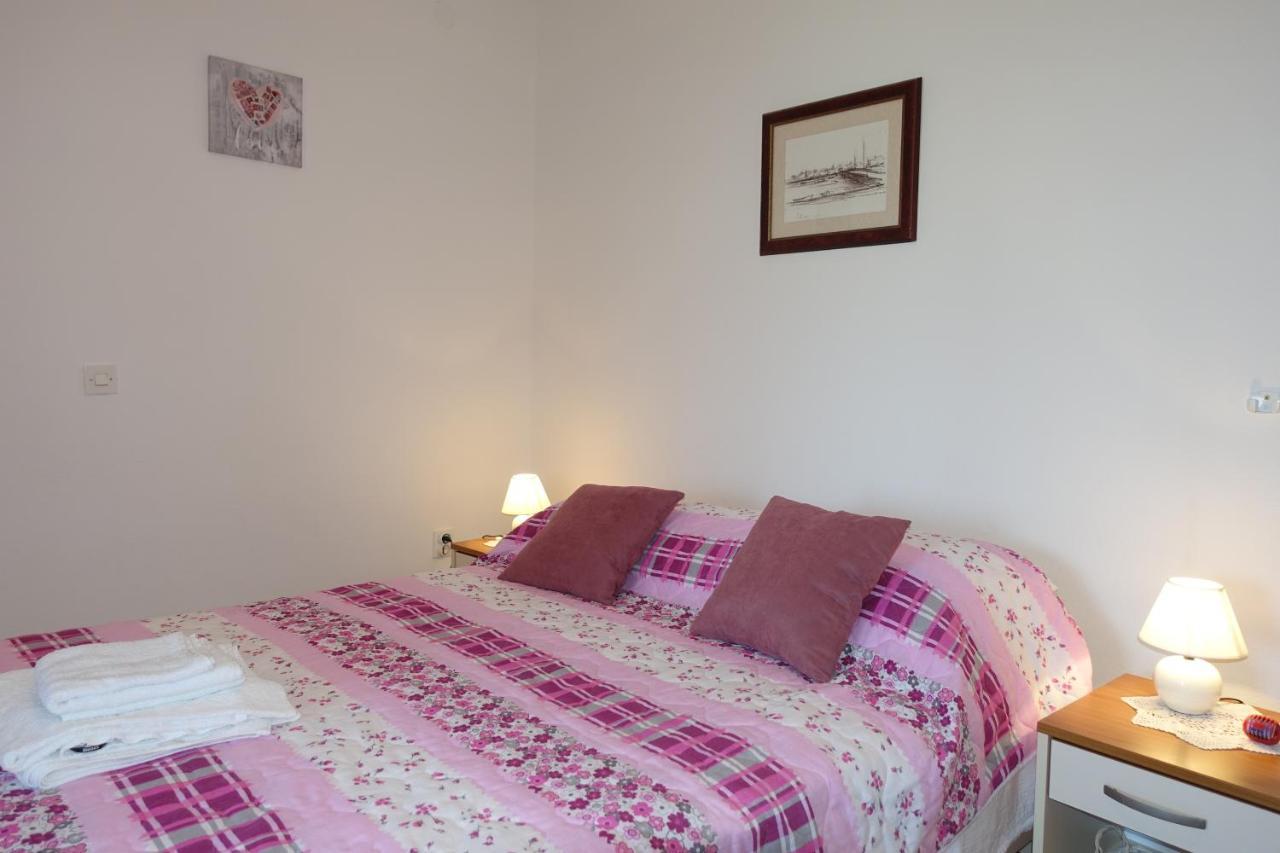 Apartments And Rooms With Parking Space Nin, Zadar - 5805 מראה חיצוני תמונה