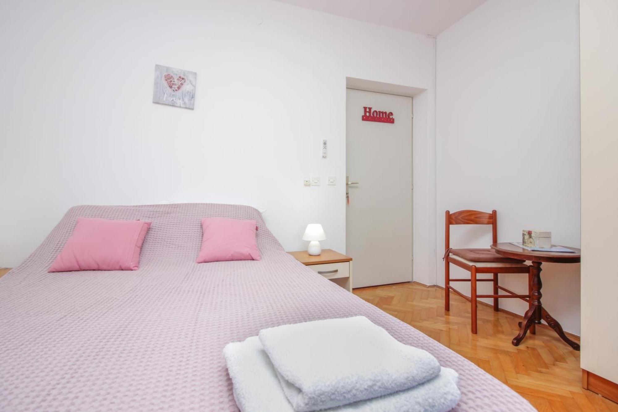 Apartments And Rooms With Parking Space Nin, Zadar - 5805 חדר תמונה